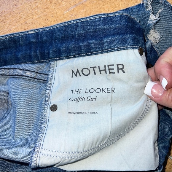Mother The Looker Graffiti Girl very distressed jeans size 28 - Picture 10 of 16